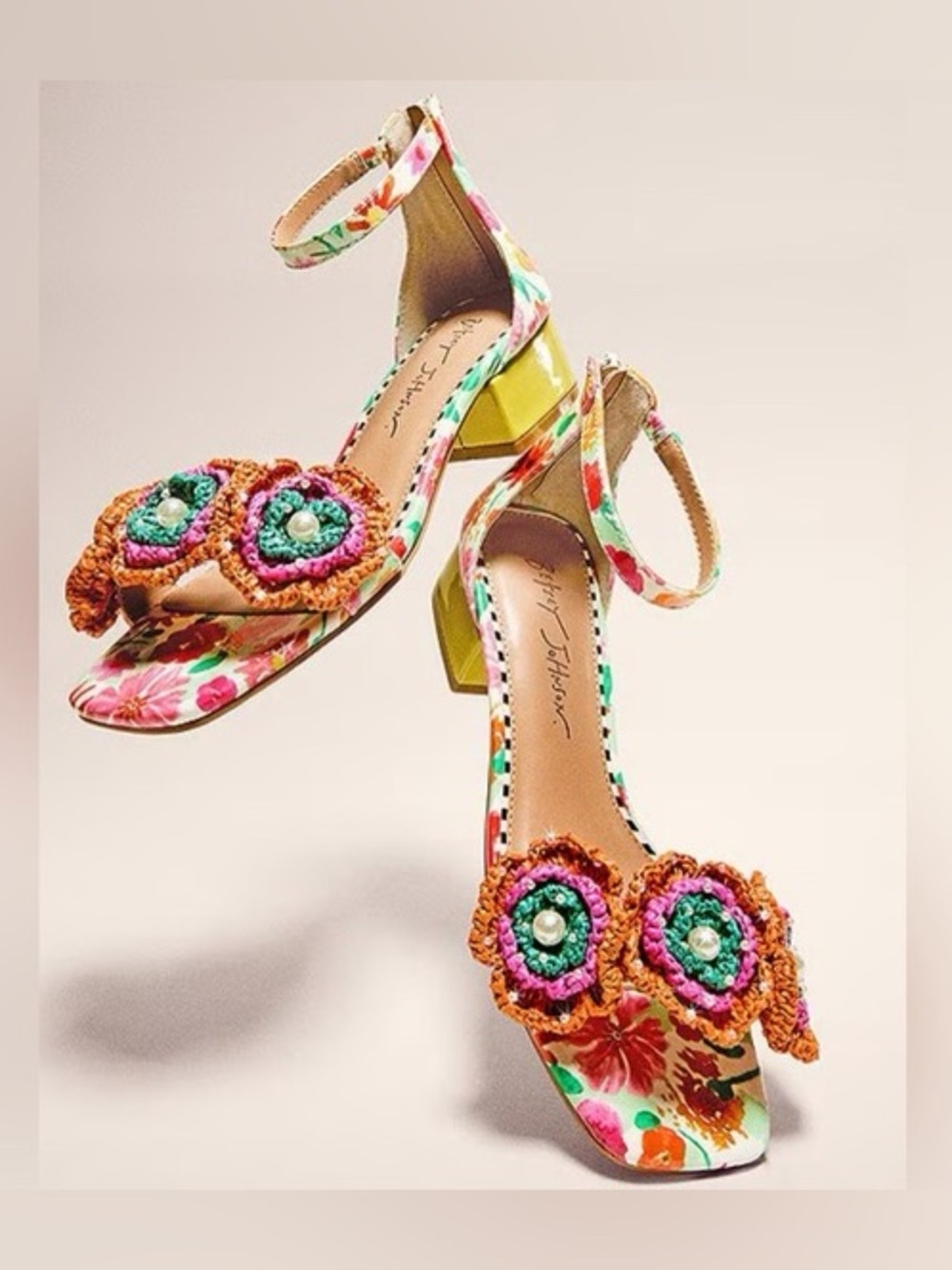 NWT Betsey Johnson Brandee Crochet Flower Dress Sandals Size 9,5